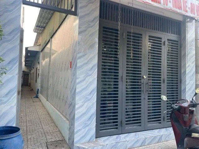 CẦN BÁN DÃY TRỌ 4 PHÒNG 1 KIOT HOÀ PHÚ, CỦ CHI. SHR. 810 TRIỆU