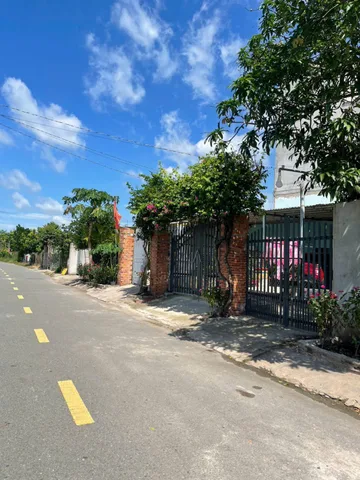 Đất Bình Dường Ngang 6m 346m2 sẵn 100m2 Thổ Cư Ngay UBND Xã Gần KCN Thích Hợp Xây Trọ Kinh Doanh