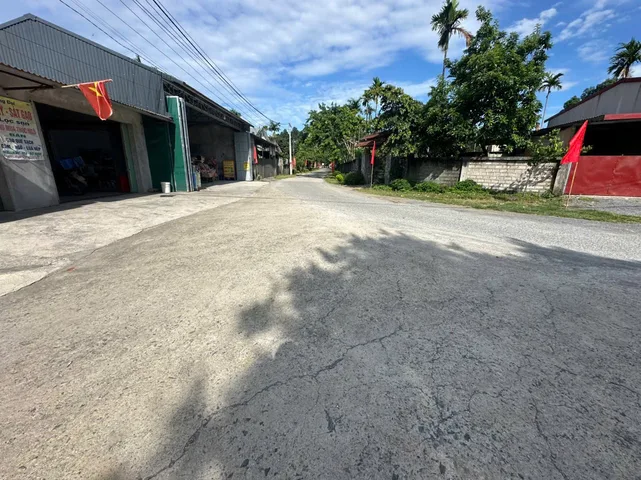 100m có 50m thổ cư - mặt tiền KD, khu dân cư - Xã Liên Sơn Huyện Lương Sơn