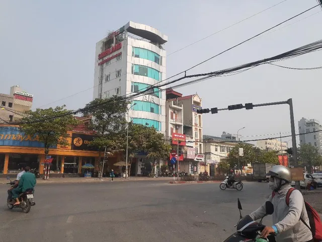 Bán Nhà riêng 306m2 x8 TẦNG THANG MÁY , MẶT PHỐ KINH DOANH NGÃ TƯ TRẠM TRÔI , HOÀI ĐỨC