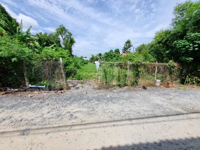 (L380) Đất 1/ Đường DT822, xã Thái Mỹ, dt 1000m2, giá 3 tỷ 500