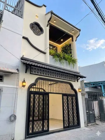 NHÀ 1 TRỆT 2 LẦU PHONG CÁCH INDOCHINE – TRUNG TÂM CẦN THƠ, 5x17m – 85m² đất, có gara ô tô trong nhà. giá chỉ còn 4 tỷ 680