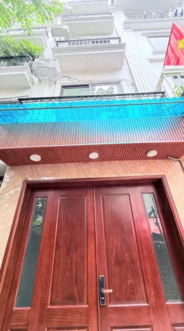 BÁN NHÀ MỚI TRUNG TÂM P. VIỆT HƯNG – Ô TÔ ĐỖ CỬA, 30M RA Ô TRÁNH – 5 PHÒNG NGỦ – FULL NT