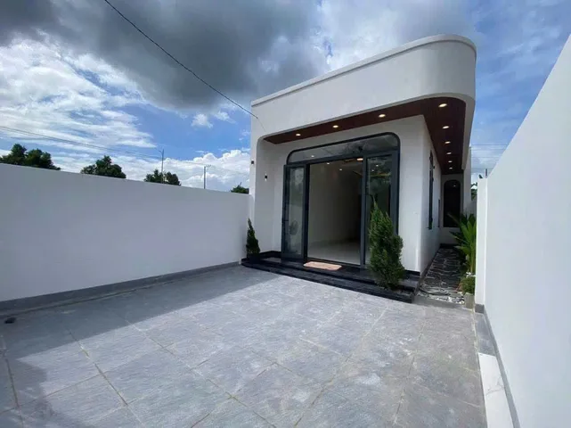 CĂN NHÀ MỚI 100% ĐƯỜNG SỐ 24, HOÀ LONG, TP BÀ RỊA ,Vị trí : cách chợ Hoà Long 1km5, khu dân cư, ra nút giao cao tốc chỉ 1km, ra hương lộ 2 chỉ 20m