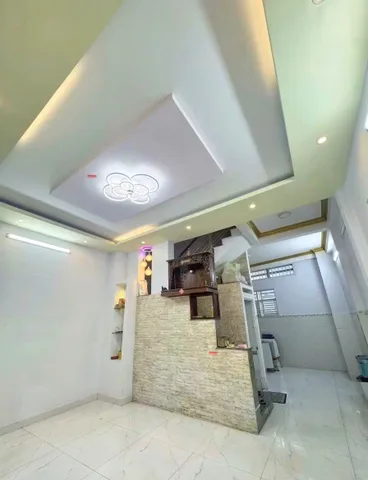 BÁ.N NHÀ ĐẸP HUƠ.G LỘ 2 NỐI DÀI  - ĐƯỜNG XE TẢI  - BTCT  - NGANG 5.5M - NHỈNH 4$