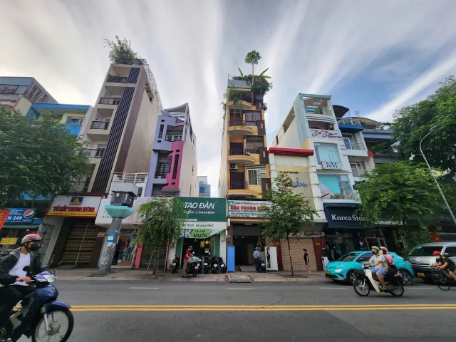 Bán Nhà Mặt Tiền 251 Võ Văn Tần, Phường 5, Quận 3