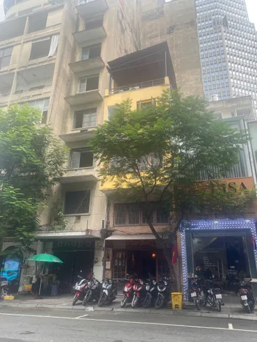 Bán Nhà Mặt Tiền 11 Đông Du, Bến Nghé, Q1