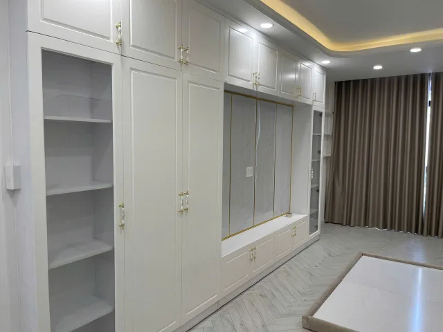 Bán Nhà Mặt Tiền 494 Nguyễn Kiệm, Phường 4, Phú Nhuận