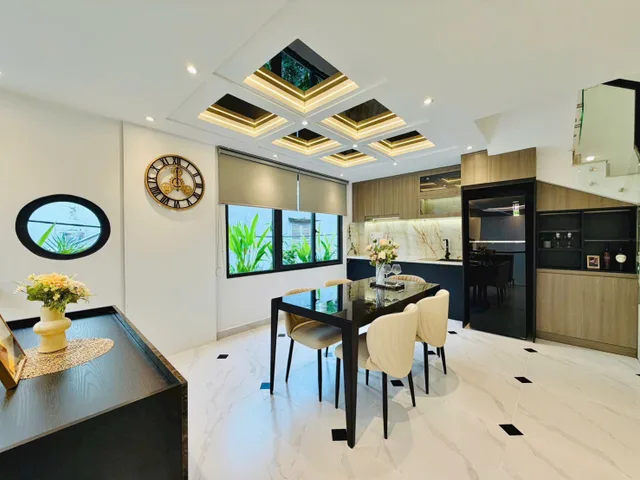 THỐNG NHẤT KẾ THCS PHAN TÂY HỒ 5 TẦNG NGANG 8M HẺM XE HƠI 7.X TỶ