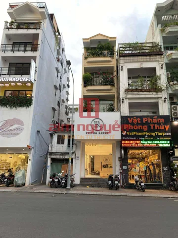 Bán Nhà Mặt Tiền 70 Lê Thị Riêng , Bến Thành, Quận 1