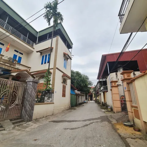 ☘☘ Bán nhà 2 tầng tại làng Tiến Sĩ - Kim Đôi, Kim Chân, TP Bắc Ninh.
💢 DT 114,3 m2.
💢 MT 5,9m
💥 Hướng ĐN
