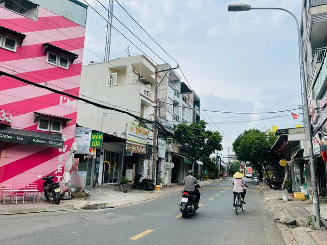 Nhà mặt tiền đường 339_Phước long b_quận 9_ngang 10m_đường sầm uất  tiện kinh doanh