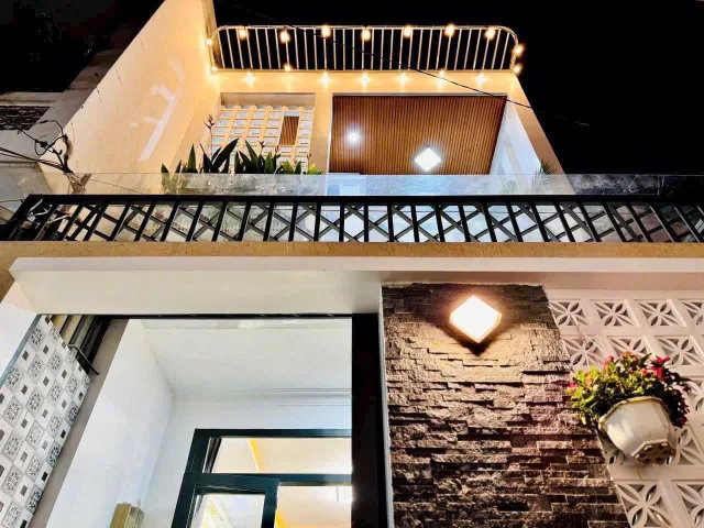 Bán Nhà riêng 43.6m2 thổ cư giá 3.99 tỷ tại Đường Phan Đăng Lưu Phường 11 Quận Bình Thạnh TP. Hồ Chí Minh