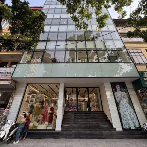 BÁN TÒA NHÀ MẶT PHỐ TÔN ĐỨC THẮNG – 193M² – 10 TẦNG – MT 8,1M – VỊ TRÍ ĐẮC ĐỊA – 158 TỶ