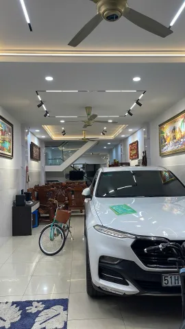 Bán Nhà Mặt Tiền 18 Hồng Lạc, P11, Tân Bình