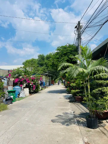 Bán Đất 1000m2 có sẵn 300 m2 thổ cư giá 5.5 tỷ tại Đường Hương Lộ 15 Xã Tân Bình Huyện Vĩnh Cửu Đồng Nai