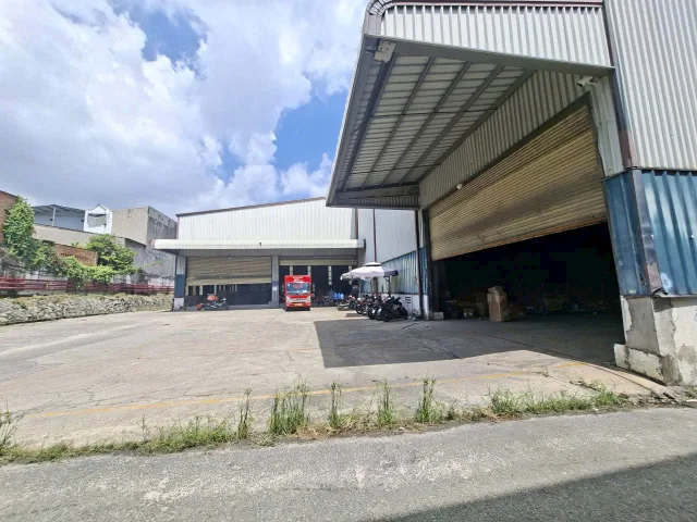 Cho thuê Kho, nhà xưởng 4000m2 giá 330 triệu tại - Chọn - Phường Bình Hòa Thị xã Thuận An Bình Dương