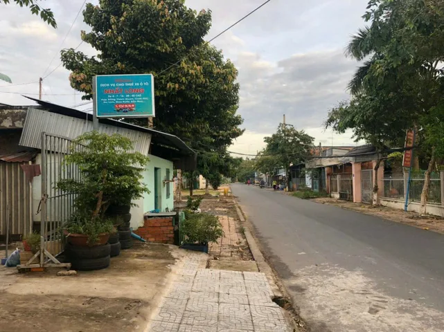 Bán Nhà riêng 244m2 có sẵn 244 m2 thổ cư giá 9.8 tỷ tại Đường Nguyên Hồng Phường Ba Láng Quận Cái Răng Cần Thơ