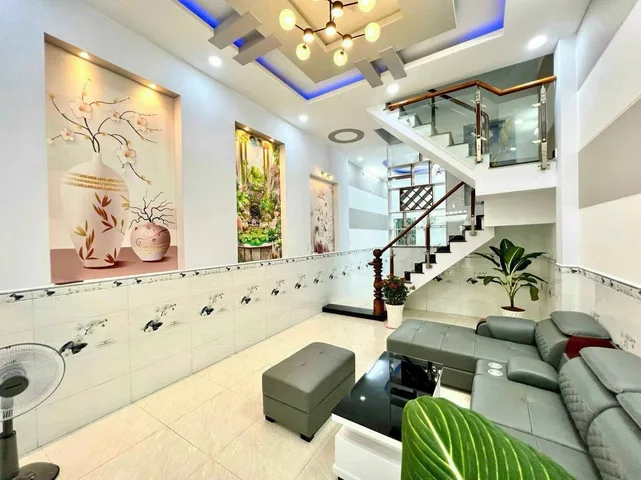 KẾ LÊ THỊ RIÊNG QUẬN 12 Ô TÔ NGỦ TRONG NHÀ 60M2 3 TẦNG 3PN 5,25 TỶ