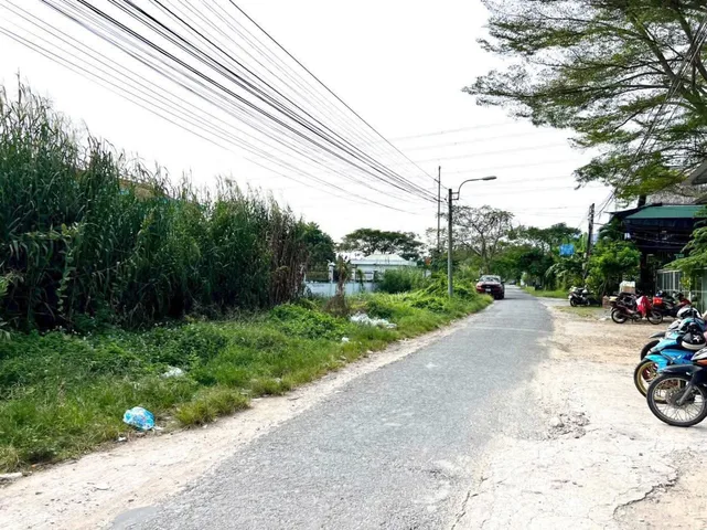 Bán Đất 472.3m2 có sẵn 140 m2 thổ cư giá 3.5 tỷ tại Phường 8 Thành phố Vĩnh Long Vĩnh Long