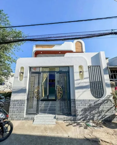 BÁN NHÀ HOÀN THIỆN 5X18 SỔ HỒNG NGAY TRUNG TÂM