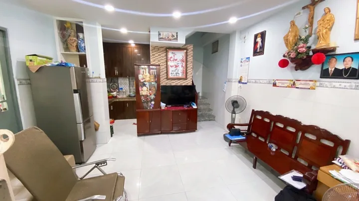 Căn góc-phạm văn hai-56m2-5tầng-7.6 tỷ Phường 03 Quận Tân Bình TP. Hồ Chí Minh