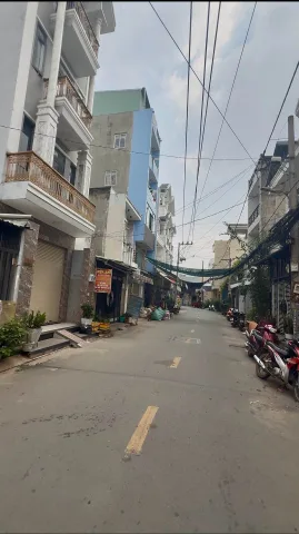 Bán Nhà riêng 60m2 có sẵn 60 m2 thổ cư giá 6.5 tỷ tại - Chọn - Phường Bình Hưng Hòa Quận Bình Tân TP. Hồ Chí Minh