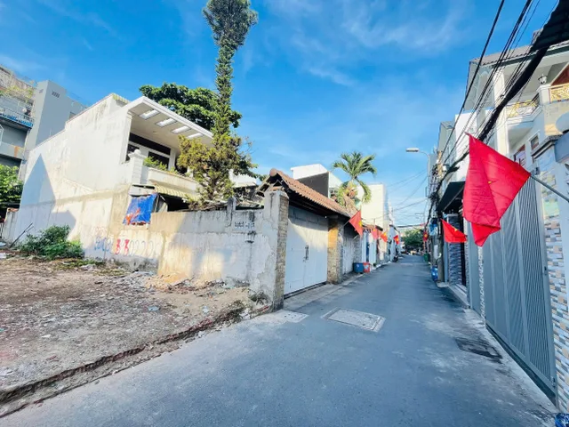 Đất đường nhựa 6m Ngay Tô Vĩnh Diện_Cách mặt tiền 10m_Gần Vincom_TP.Thủ Đức