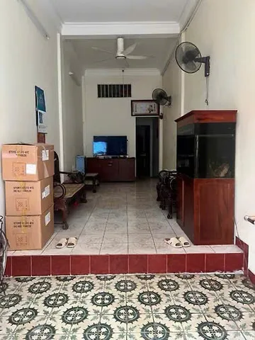 CHO THUÊ NHÀ NGUYỄN VĂN TRỖI, THANH XUÂN, NGÕ RỘNG, SẴN NỘI THẤT Ở LUÔN