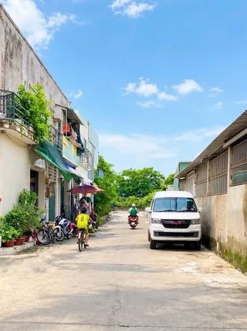Chỉ 1.999tỷ sở hữu căn nhà 2tầng Lê Văn Lương Phước Kiển