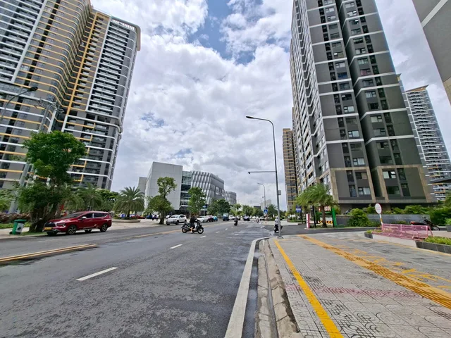 Gần Vinhomes, Mega Mall ~19 phút Metro - KDC xây kín, đường nhựa ôtô tránh, không ngập - 3.18 tỷ 50.8m2
