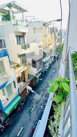 Hẻm xe hơi né gần Măt Tiên Trường Chinh - Kế Bên Trương Công Định, gần Khu Bàu Cát 
+ Ngang 4 dài 14m xây 4 tầng, chỉ 10.9ty tl
+ Vị trí gần Mũi Tàu Cộng Hòa, gần Ấp Bắc , Ba Vân, Nguyễn Thái Bình.... Kết nối nhanh các quận trung tâm, vài phút ra Sân Ba