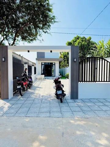 BÁN NHÀ NGỘP GIÁ RẺ CHỈ 1TỶ1 GẦN GO TÂN PHONG CÒN TL