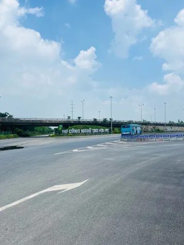 TRUNG TÂM HOÀ LẠC 10 TẦNG KINH DOANH