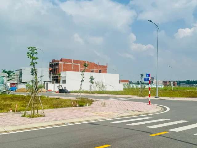 Đất nền sát sân bay quốc tế Long Thành 2km - Mặt tiền QL51 - Sổ hồng riêng - Giá 12triệu/m2