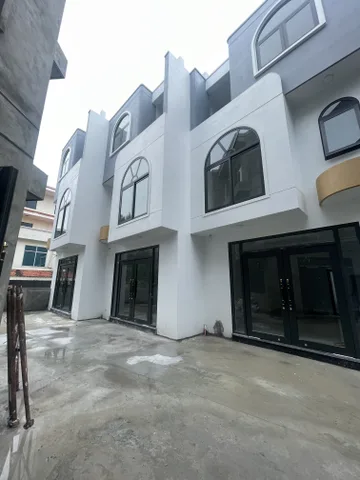BÁN VÀI CĂN NHÀ 3 TẦNG KHU VỰC SAU SỞ ĐIỆN CỘT 5,PHƯỜNG HẠ LONG