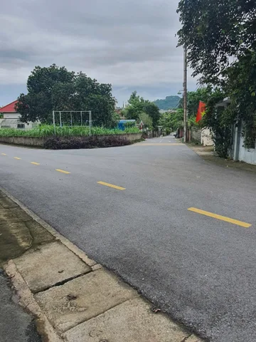 Bán Đất 100m2 có sẵn 100 m2 thổ cư giá 2.3 tỷ tại - Chọn - Xã Thạch Hoà Huyện Thạch Thất Hà Nội