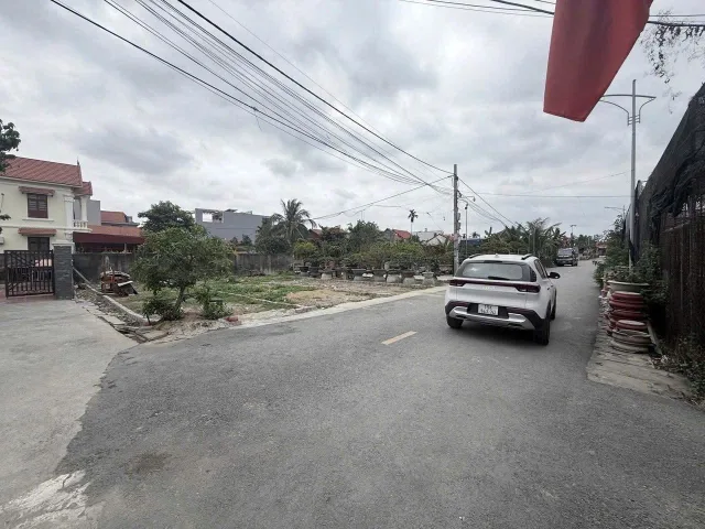 08.2026.Bán lô góc 61m2 mặt đường nhựa 7m. giá 2.89 tỷ tại Tân Dương. Thuỷ Nguyên Hải Phòng. liên hệ 0362558882