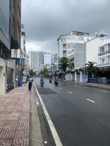 Bán Tòa nhà - Building 187m2 -
-giá 49 tỷ tại Đường Đào Duy Anh Phường 09 Quận Phú Nhuận TP. Hồ Chí Minh