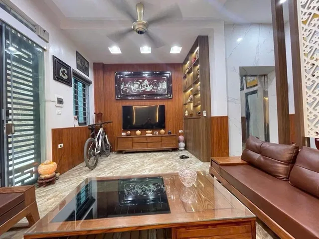 Cho thuê Nhà riêng Hoàng Đạo Thành Quận Thanh Xuân 40M² 6 Tầng 4 Ngủ,Thang Máy, Full Nội Thất, Ngõ Ô Tô, Giá Thuê 20tr