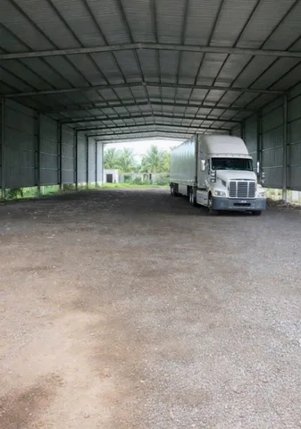 CHO THUÊ NHÀ XƯỞNG 2000 M2 - MẶT TIỀN XE CONTAINER - GIÁ 30 TRIỆU TẠI TP. BẾN TRE