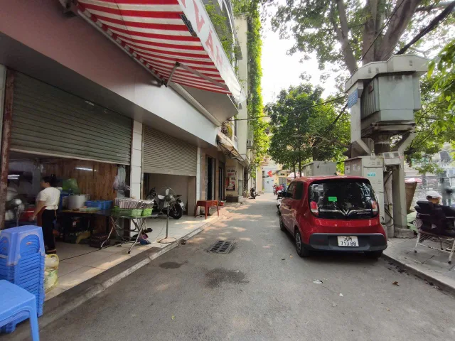 Tây Sơn 48m2 x 4T x 5.5MT , mặt hồ oto vào nhà , KD hay ở đều tuyệt vời