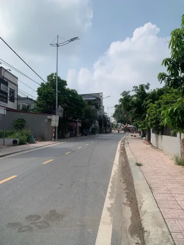 BÁN ĐẤT , ĐAN KIM -VĂN GIANG, LÔ GỐC VUÔNG ĐÉT, XE TẢI ĐỖ TRƯỚC NHÀ, NHỈNH 3,7 TỶ.