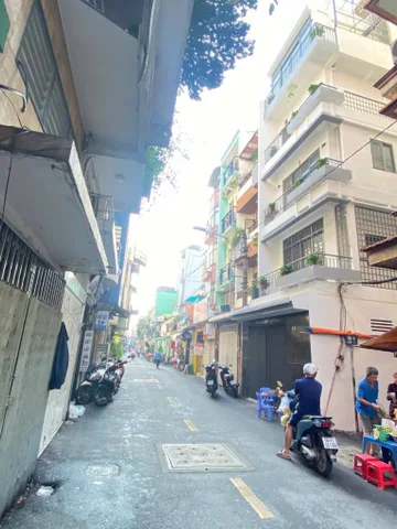 Ngay Vòng Xoay Lê Đại Hành - Nguyễn Thị Nhỏ, gần Công Viên Tân Phước, Mặt Tiên Âu Cơ. 110m2 xây 4 tầng Chỉ 13ty
+ Chủ vừa ở vừa cho thu.ê dòng tiền ổn định  25tr/th.
+ Nhà sổ vuông, pháp lý. Vị trí kết nối nhanh các quận trung tâm Q10, Q3, Q1...
📞 LH (