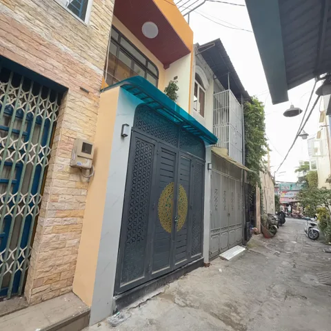 Nhà đẹp,hẻm xe hơi an ninh,dtsd 86m2,giá 5.4 tỷ tại Đường Tây Thạnh