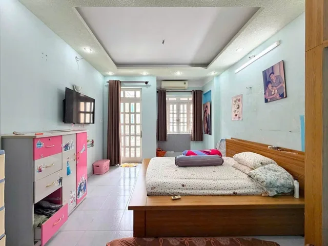 HẺM Ô TÔ UNG VĂN KHIÊM KẾ TRƯỜNG HUTECH DTS 110M² 4 TẦNG 11.3 TỶ KINH DOANH SẦM UẤT