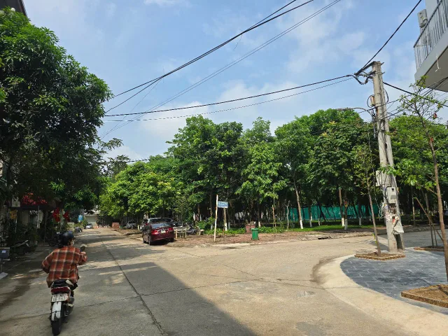 🔥 BÁN LÔ ĐẤT ĐẸP - ÁP GÓC 2 Khe Thoáng ĐƯỜNG HOÀNG HOA THÁM 

🏡 Diện tích: 81 m² - Mặt tiền: 4,5m
📍 Hướng: Tây Bắc
