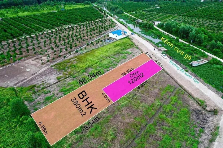🏡 ĐẤT THỔ CƯ KẾT HỢP VƯỜN VIEW KÊNH – THẠNH HÒA, BẾN LỨC

📐 Diện tích: 500m²/lô, gồm 120m² đất thổ cư. Có 2 lô liền kề, mua tổng 1.000m² được.

💰 Giá bán: 575 triệu/lô, còn thương lượng.

📍 Vị trí: Thạnh Hòa – Thạnh Lợi mới, huyện Bến Lức, Long An. 
