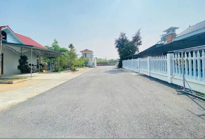 Bán Đất 100m2 có sẵn 100 m2 thổ cư giá 1.78 tỷ tại Đường Hữu Nghị Phường Xuân Khanh Thị xã Sơn Tây Hà Nội