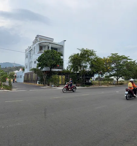BÁN LÔ ĐẤT TDC MỸ GIA – VỊ TRÍ ĐẸP, PHÁP LÝ CHUẨN ĐÃ CÓ SỔ - XÂY TỰ DO. DT 100m2. GIÁ 6.5 TỶ